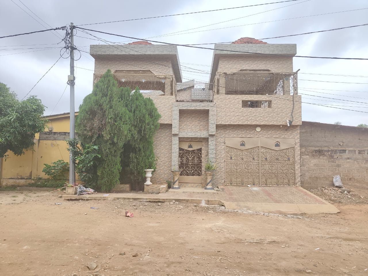 Villa duplex représentant la galerie de Le Foyer Togolais
